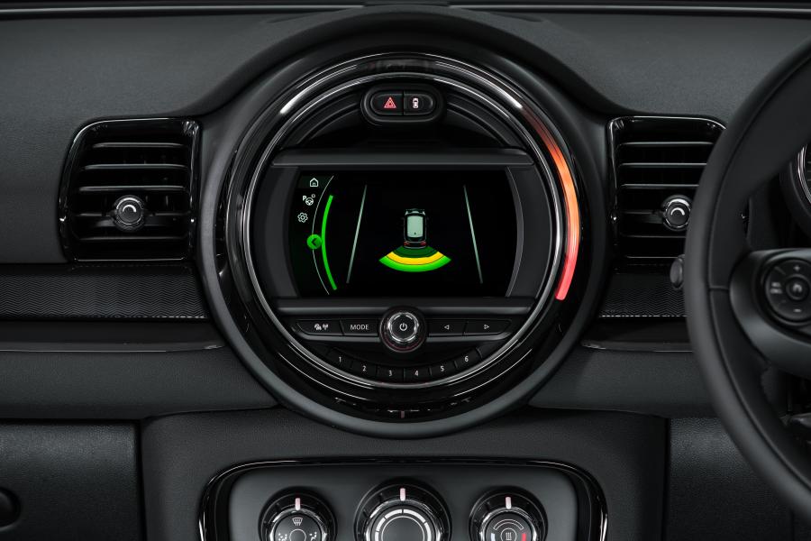 Панель приборов Mini One Clubman City (F54) 2018 года  (UK) (фото 5 из 9)